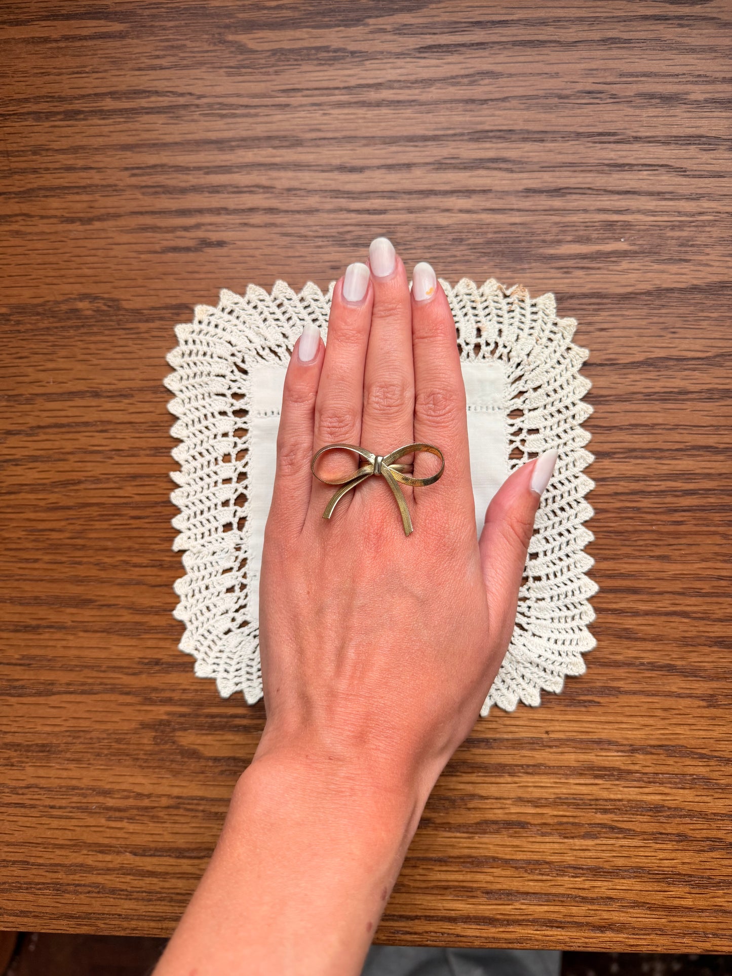 Brass bow ring (adjustable size)