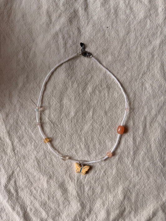 Dainty butterfly - soft white